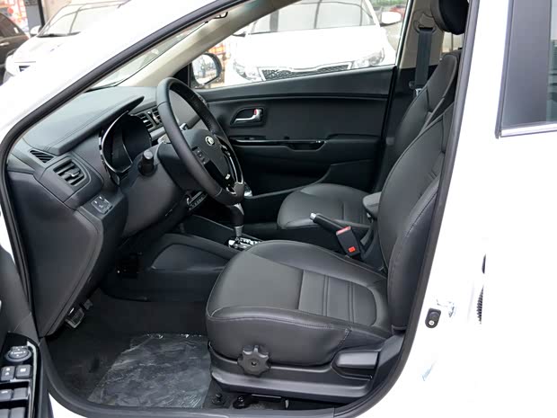 東風悅達起亞 起亞K2 2015款 三廂 1.4L MT GL