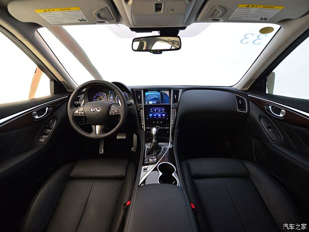 东风英菲尼迪 英菲尼迪Q50L 2015款 2.0T 豪华运动版 东风英菲尼迪 英菲尼迪Q50L 2015款 2.0T 豪华运动版