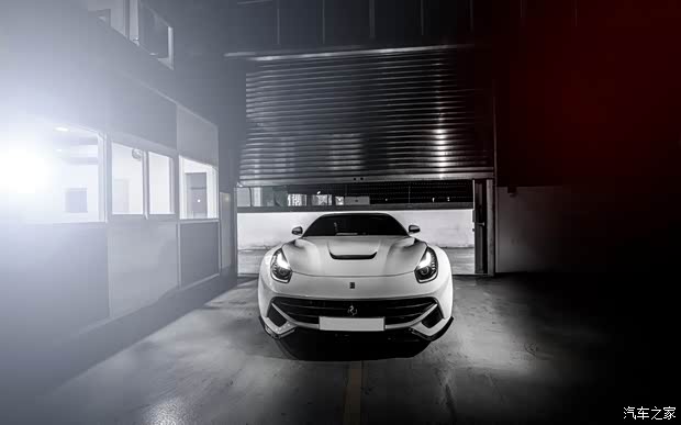 法拉利 F12berlinetta 2014款 基本型 法拉利 F12berlinetta 2014款 基本型