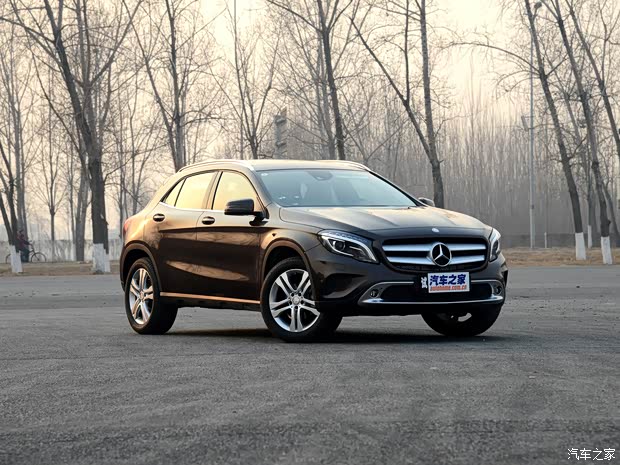 奔驰(进口) 奔驰GLA级(进口) 2015款 GLA 200 奔驰(进口) 奔驰GLA级(进口) 2015款 GLA 200