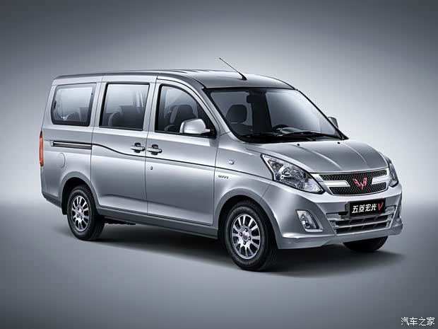 上汽通用五菱 五菱宏光V 2015款 1.5L基本型 上汽通用五菱 五菱宏光V 2015款 1.5L基本型