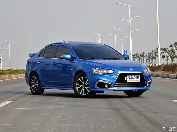 东南汽车 翼神 2015款 2.0L CVT旗舰型 东南汽车 翼神 2015款 2.0L CVT旗舰型