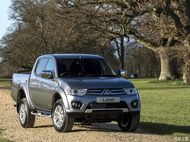 三菱(進口) 三菱L200 2015款 基本型