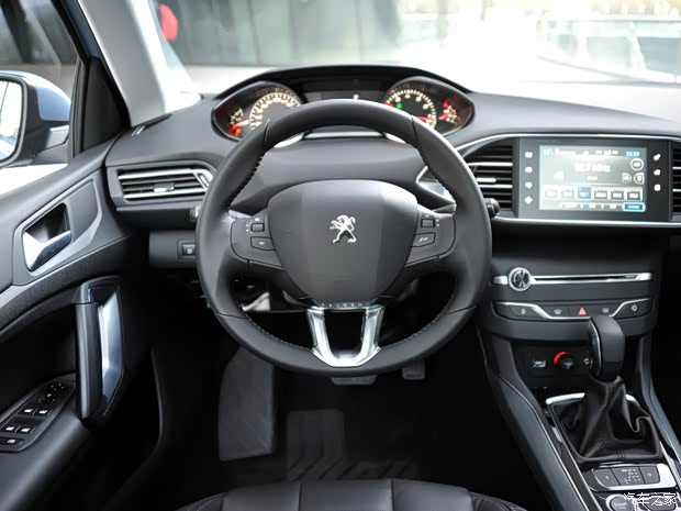 东风标致 标致308S 2015款 1.6T 自动睿驰版