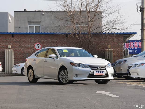 雷克萨斯 雷克萨斯ES 2014款 250 舒适版 雷克萨斯 雷克萨斯ES 2014款 250 舒适版