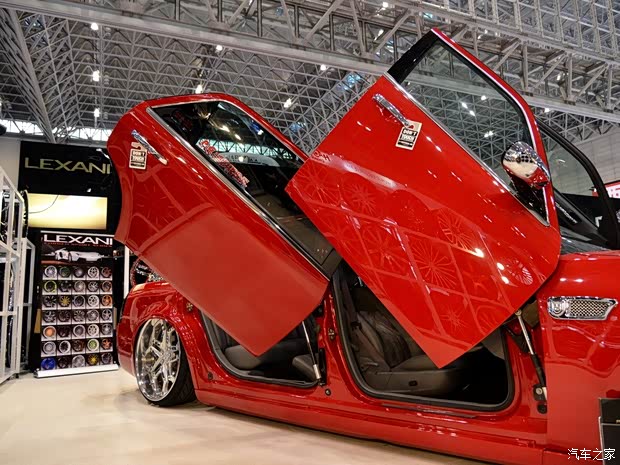 克莱斯勒(进口) 克莱斯勒300C(进口) 2014款 3.0L 卓越版 克莱斯勒(进口) 克莱斯勒300C(进口) 2014款 3.0L 卓越版