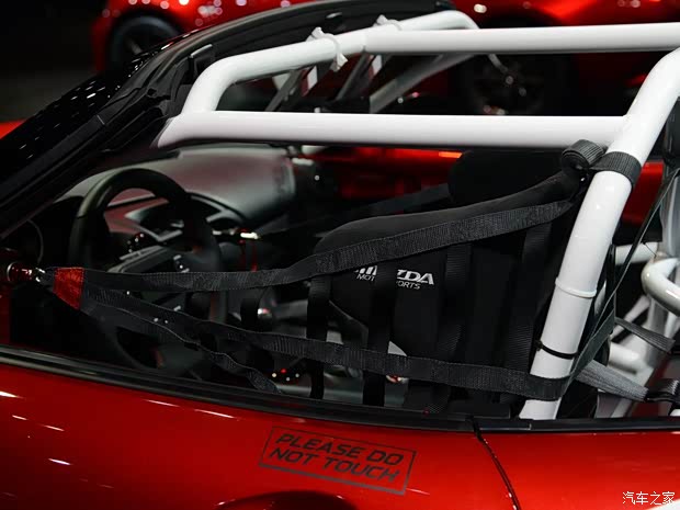 马自达(进口) 马自达MX-5 2015款 基本型 马自达(进口) 马自达MX-5 2015款 基本型