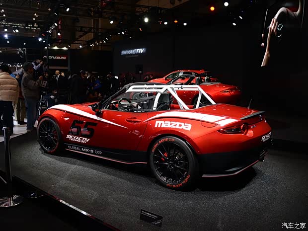 马自达(进口) 马自达MX-5 2015款 基本型 马自达(进口) 马自达MX-5 2015款 基本型