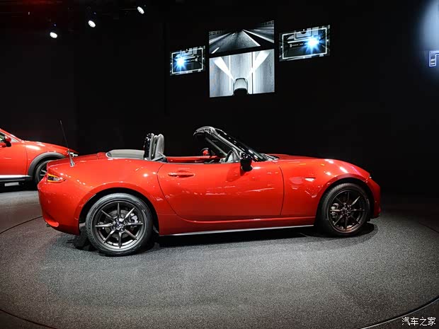马自达(进口) 马自达MX-5 2015款 基本型 马自达(进口) 马自达MX-5 2015款 基本型