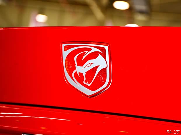 SRT 蝰蛇 2013款 基本型