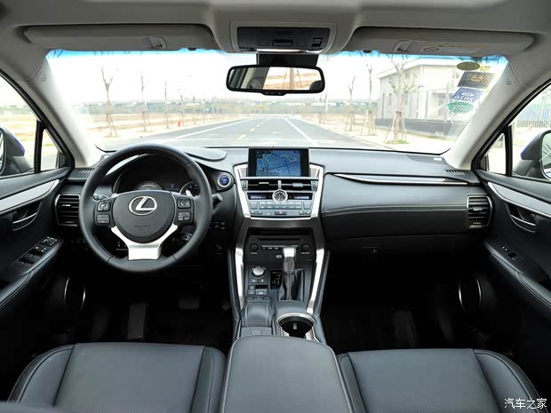 雷克萨斯 雷克萨斯NX 2015款 300h 全驱 锋芒版 雷克萨斯 雷克萨斯NX 2015款 300h 全驱 锋芒版