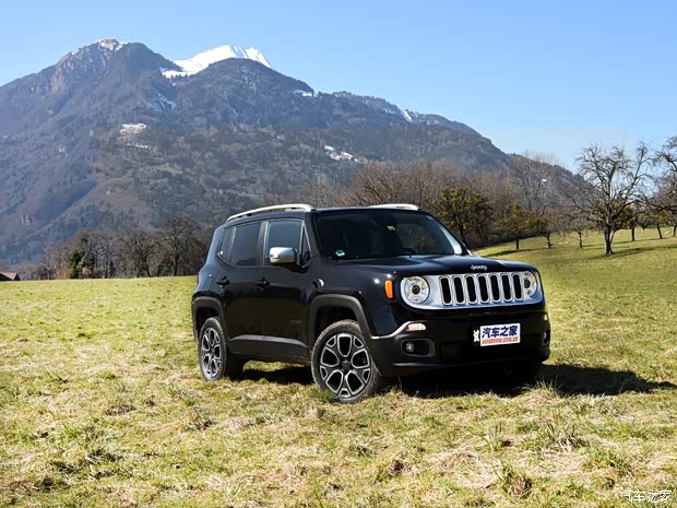 Jeep(进口) 自由侠 2015款 手动基本型 Jeep(进口) 自由侠 2015款 手动基本型