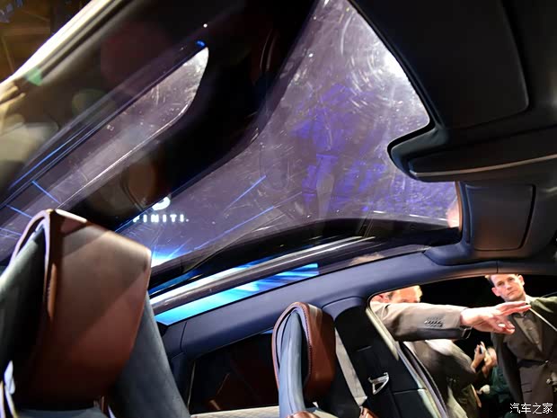 英菲尼迪(进口) 英菲尼迪QX30 2015款 基本型 英菲尼迪(进口) 英菲尼迪QX30 2015款 基本型