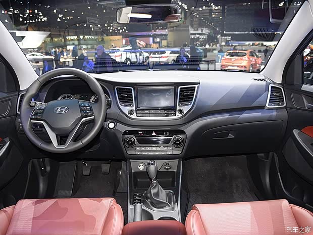 现代(进口) 现代ix35(海外) 2015款 基本型 现代(进口) 现代ix35(海外) 2015款 基本型