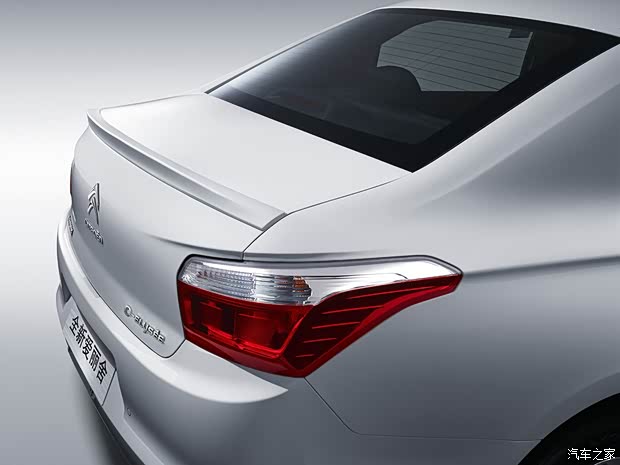 東風(fēng)雪鐵龍 愛麗舍 2015款 質(zhì)尚版 1.6L自動(dòng)豪華型 東風(fēng)雪鐵龍 愛麗舍 2015款 質(zhì)尚版 1.6L自動(dòng)豪華型