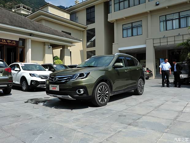 廣汽乘用車 傳祺GS5速博 2015款 1.8T 自動四驅(qū)豪華導(dǎo)航版 廣汽乘用車 傳祺GS5速博 2015款 1.8T 自動四驅(qū)豪華導(dǎo)航版