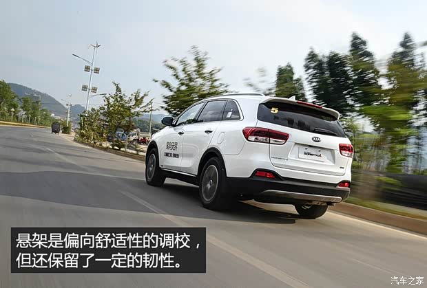 起亚(进口) 索兰托 2015款 索兰托L 2.2T 柴油4WD尊贵版 5座 起亚(进口) 索兰托 2015款 索兰托L 2.2T 柴油4WD尊贵版 5座