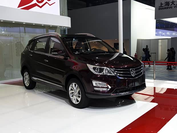 上汽通用五菱 宝骏560 2015款 基本型