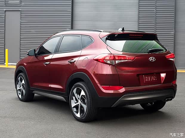 现代(进口) 现代ix35(海外) 2016款 基本型 现代(进口) 现代ix35(海外) 2016款 基本型