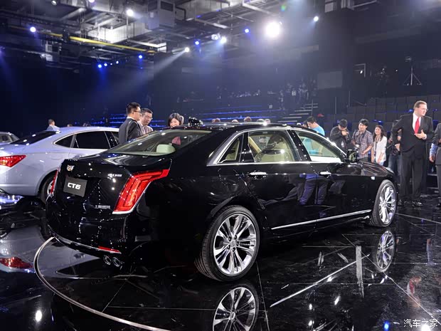 通用凯迪拉克 凯迪拉克CT6 2015款 基本型