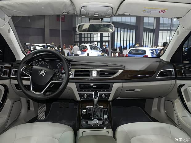 众泰汽车 众泰Z700 2015款 基本型