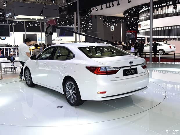 雷克萨斯 雷克萨斯ES 2015款 300h