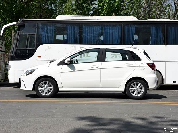 北汽新能源 EV系列 2015款 EV160 轻秀版