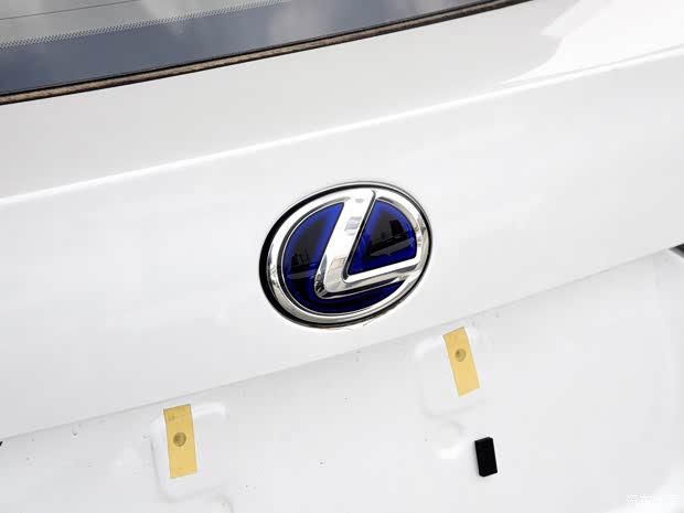 雷克萨斯 雷克萨斯CT 2015款 CT200h 暗夜骑士版 雷克萨斯 雷克萨斯CT 2015款 CT200h 暗夜骑士版