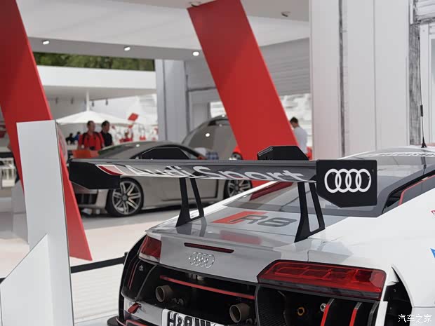 奥迪(进口) 奥迪R8 2016款 V10 奥迪(进口) 奥迪R8 2016款 V10