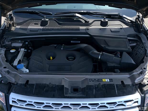 路虎(进口) 发现神行 2015款 2.0T HSE LUXURY