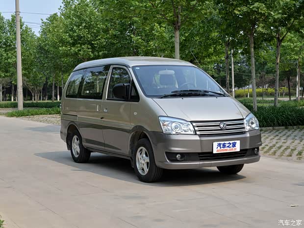 东风风行 菱智 2015款 M3 1.6L 7座舒适型 东风风行 菱智 2015款 M3 1.6L 7座舒适型