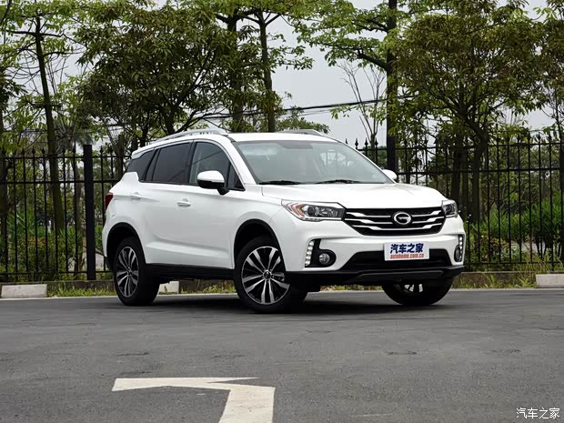 广汽乘用车 传祺GS4 2015款 200T G-DCT豪华版