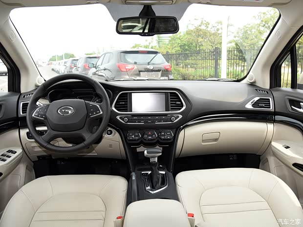 廣汽乘用車 傳祺GS4 2015款 200T G-DCT尊貴版