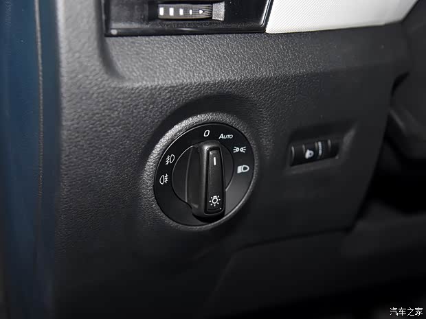 上海大眾斯柯達 晶銳 2015款 1.4L 手動創行版 上海大眾斯柯達 晶銳 2015款 1.4L 手動創行版