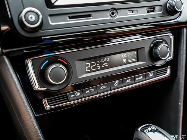 上海大众 桑塔纳·浩纳 2015款 230TSI DSG豪华型