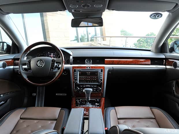 大众(进口) 辉腾 2015款 3.6L 尊享版 大众(进口) 辉腾 2015款 3.6L 尊享版