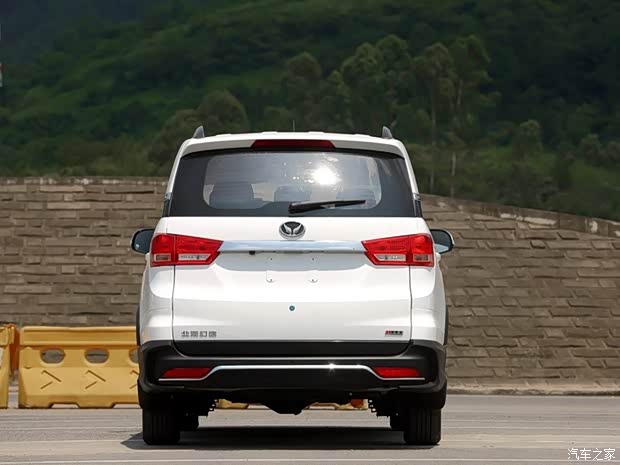 北汽银翔 幻速H3 2015款 基本型 北汽银翔 幻速H3 2015款 基本型