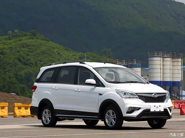 北汽銀翔 幻速H3 2015款 基本型 北汽銀翔 幻速H3 2015款 基本型