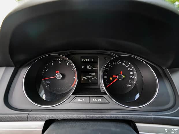 上海大众 朗逸 2015款 230TSI DSG 豪华版