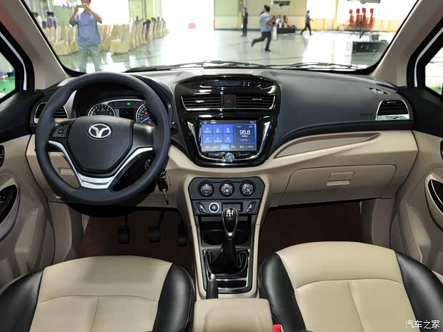 潍柴汽车 英致737 2015款 1.5L 手动豪华导航版