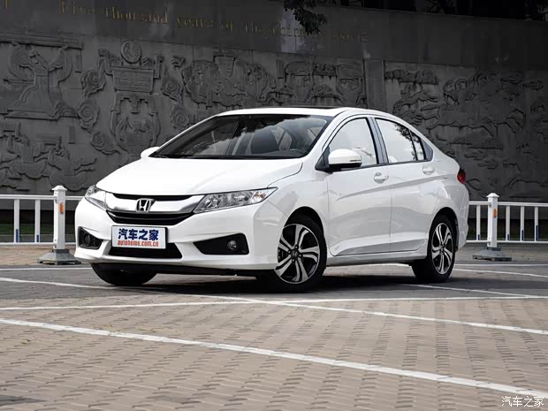 广汽本田 锋范 2015款 1.5L CVT舒适版 广汽本田 锋范 2015款 1.5L CVT舒适版