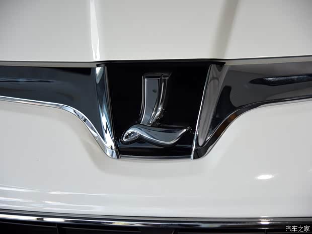 东风裕隆 大7 SUV 2015款 2.2T 两驱智慧型 东风裕隆 大7 SUV 2015款 2.2T 两驱智慧型