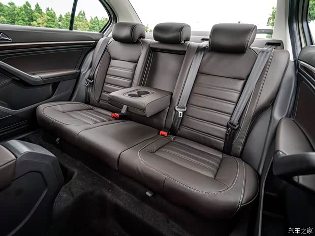 上海大众 朗逸 2015款 230TSI DSG 豪华版