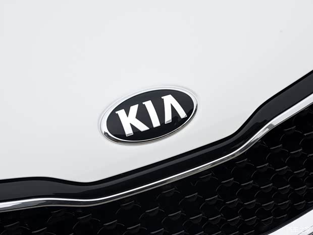 东风悦达起亚 起亚K2 2015款 两厢 1.4L AT GLS炫酷版