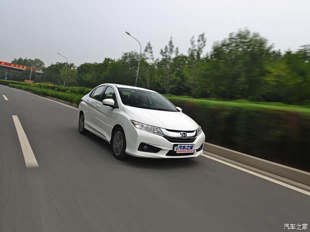 广汽本田 锋范 2015款 1.5L CVT豪华科技版