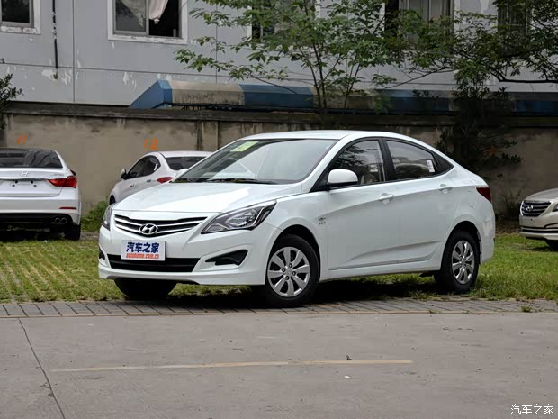 北京现代 瑞纳 2014款 1.4L 手动时尚型GS