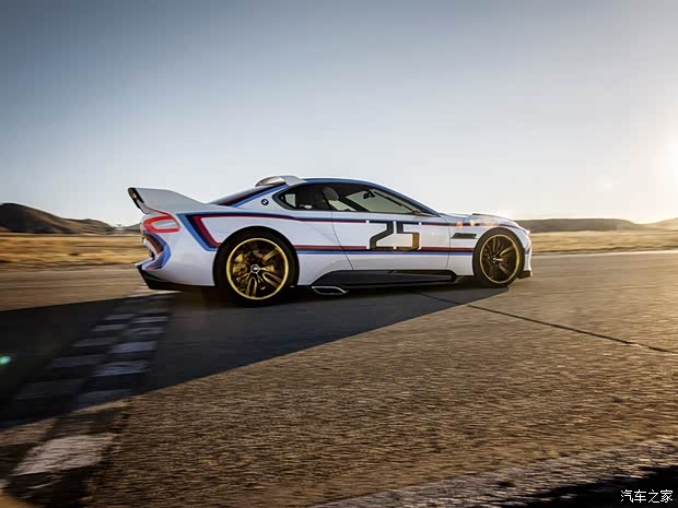 寶馬(進(jìn)口) 3.0 CSL Hommage 2015款 R.Concept