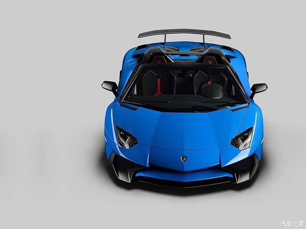 兰博基尼 Aventador 2016款 LP 750-4 SV Roadster