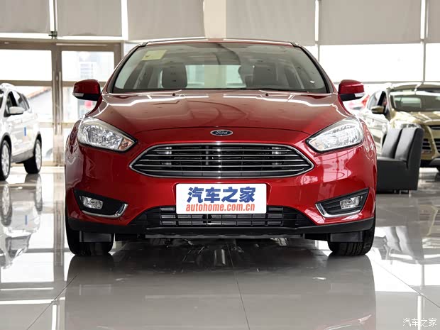 长安福特 福克斯 2015款 三厢 1.5L GTDi 自动精英型
