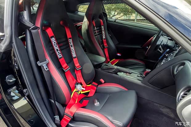 日產(chǎn)(進(jìn)口) 日產(chǎn)GT-R 2013款 3.8T Premium Edition